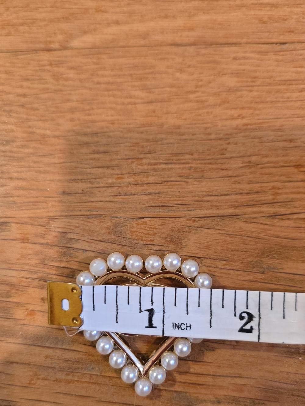 CHANEL Gold-Tone Pearl CC Logo Brooch - Picture 5 of 5